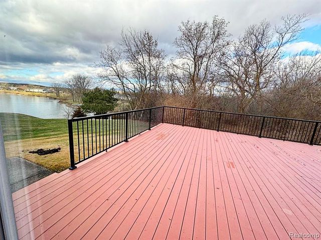 19479 Scenic Harbour Drive, Northville, MI 48167