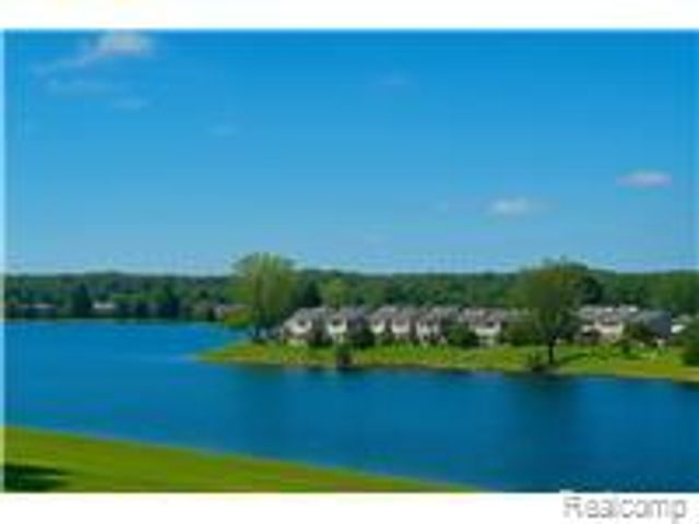 19479 Scenic Harbour Drive, Northville, MI 48167