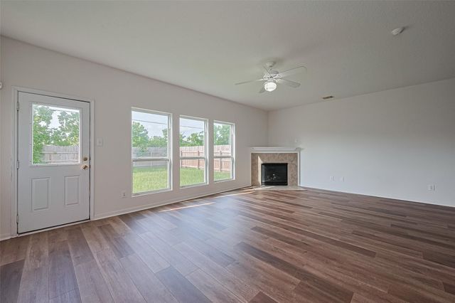 9514 Barr Spring Drive, Humble, TX 77396