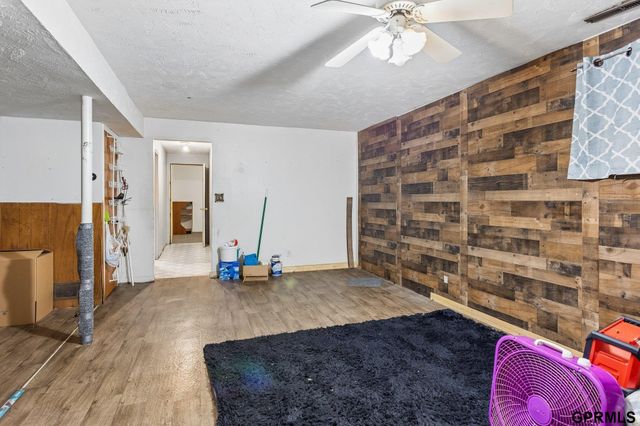 5213 N 85th Street, Omaha, NE 68134