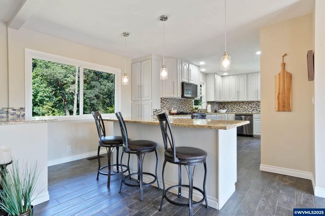 4575 Eagle Crest Rd NW, Salem, OR 97306