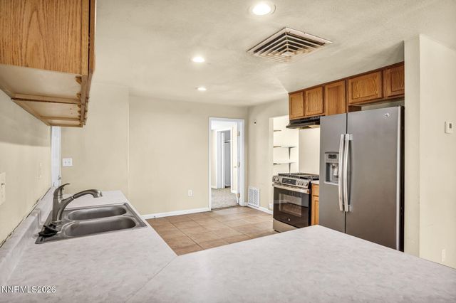 280 E Front Street, Fallon, NV 89406