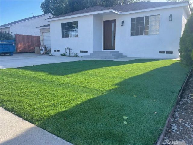 7051 Garden Grove, Reseda, CA 91335