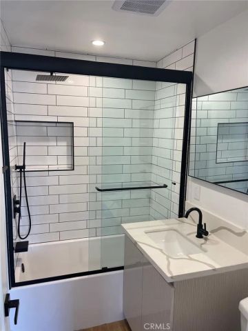 7051 Garden Grove, Reseda, CA 91335