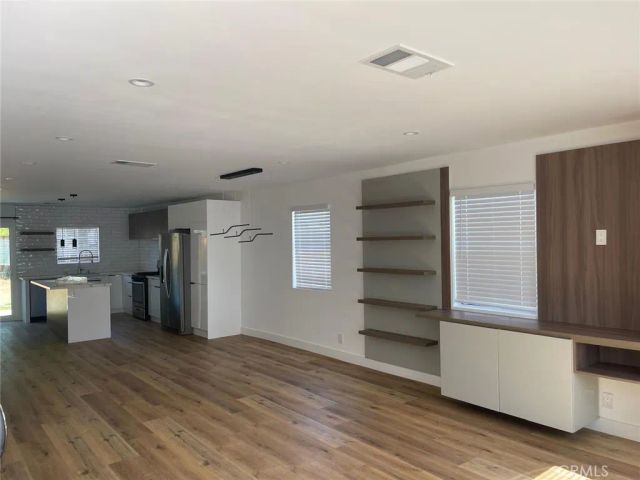 7051 Garden Grove, Reseda, CA 91335