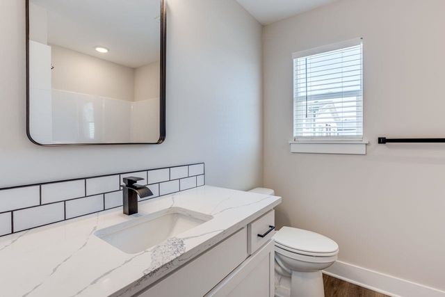 8533 W 37TH ST N, Wichita, KS 67205