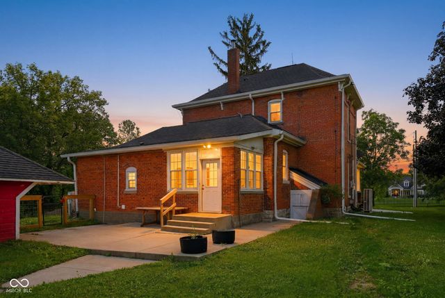 12808 W River Valley Road, Yorktown, IN 47396