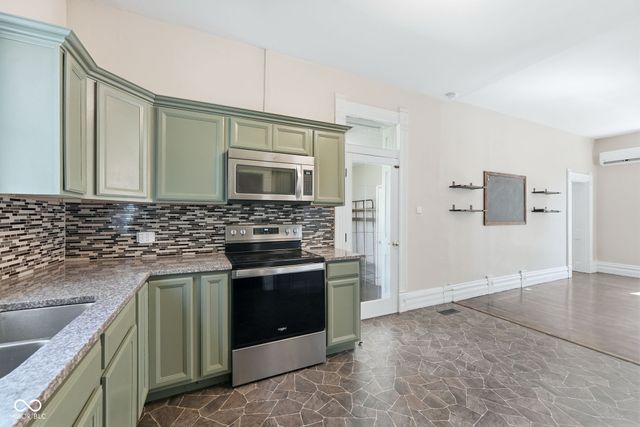 12808 W River Valley Road, Yorktown, IN 47396
