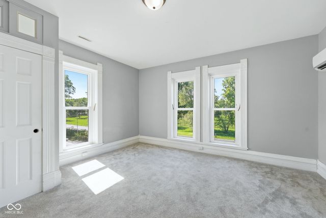 12808 W River Valley Road, Yorktown, IN 47396