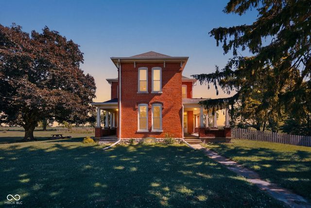 12808 W River Valley Road, Yorktown, IN 47396