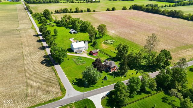 12808 W River Valley Road, Yorktown, IN 47396