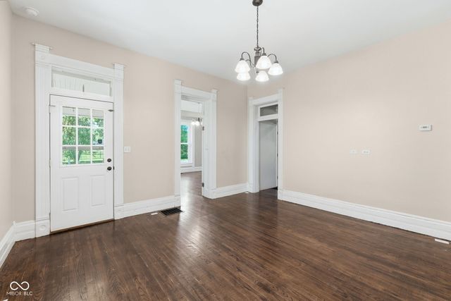 12808 W River Valley Road, Yorktown, IN 47396