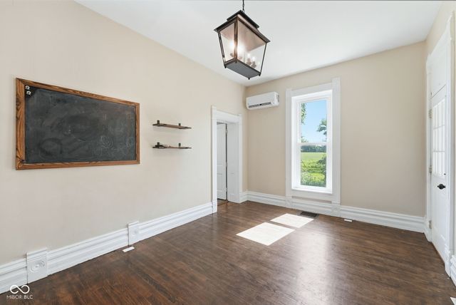 12808 W River Valley Road, Yorktown, IN 47396