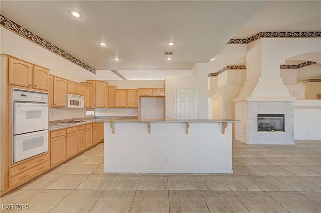 6744 Universal Avenue, Las Vegas, NV 89142