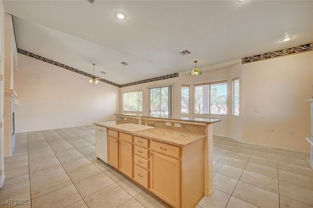 6744 Universal Avenue, Las Vegas, NV 89142