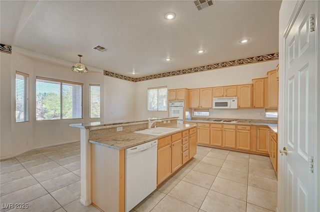 6744 Universal Avenue, Las Vegas, NV 89142