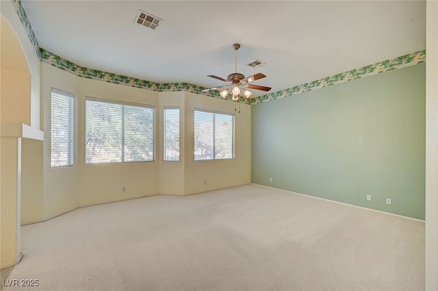 6744 Universal Avenue, Las Vegas, NV 89142