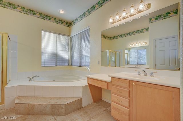 6744 Universal Avenue, Las Vegas, NV 89142