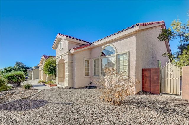 6744 Universal Avenue, Las Vegas, NV 89142