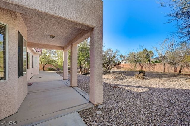 6744 Universal Avenue, Las Vegas, NV 89142