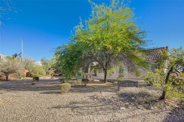 6744 Universal Avenue, Las Vegas, NV 89142