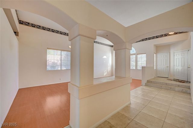 6744 Universal Avenue, Las Vegas, NV 89142