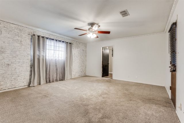 704 W Oak Street, Celina, TX 75009