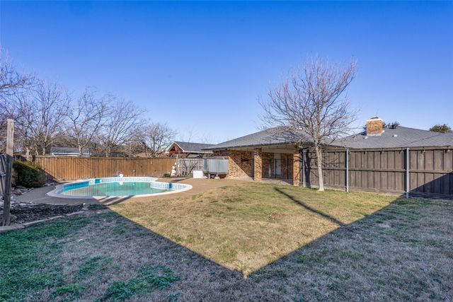 704 W Oak Street, Celina, TX 75009