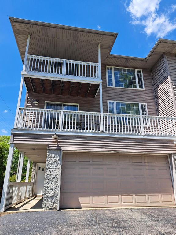 1020 N Shelby Street, Gary, IN 46403
