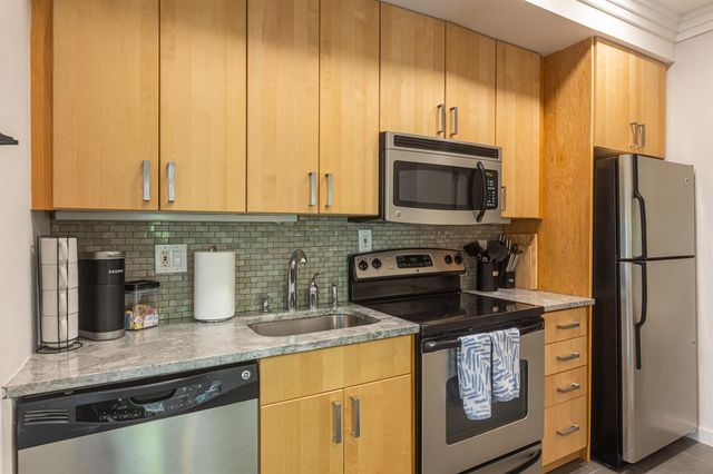 1620 NE 8th Street, Fort Lauderdale, FL 33304