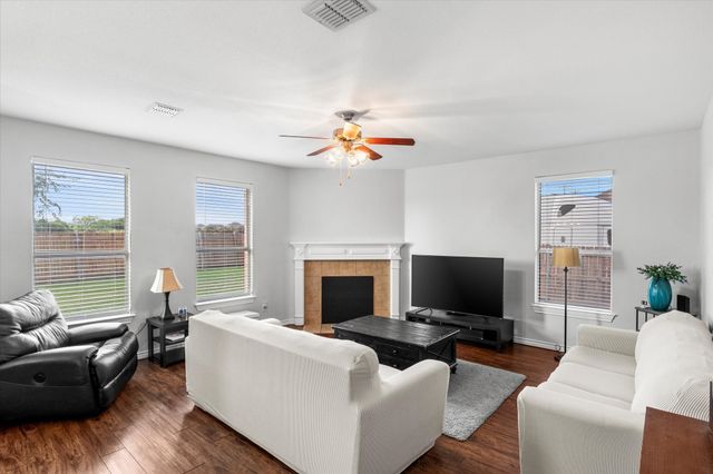 1700 Cowtown Court, Mansfield, TX 76063