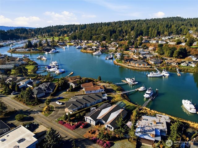 138 Lummi Drive, La Conner, WA 98257