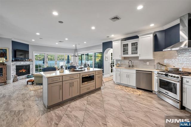 345 Pompton Avenue, Pompton Lakes, NJ 07442
