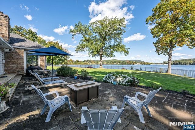 345 Pompton Avenue, Pompton Lakes, NJ 07442