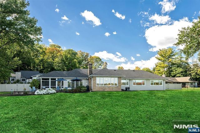 345 Pompton Avenue, Pompton Lakes, NJ 07442
