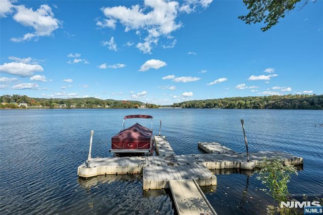345 Pompton Avenue, Pompton Lakes, NJ 07442