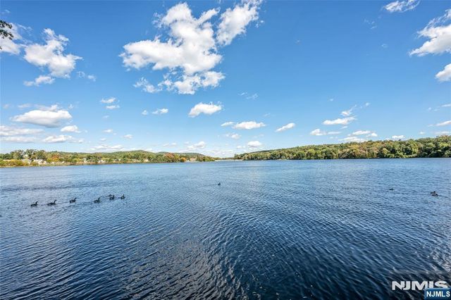 345 Pompton Avenue, Pompton Lakes, NJ 07442