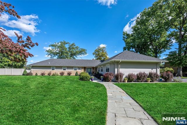 345 Pompton Avenue, Pompton Lakes, NJ 07442