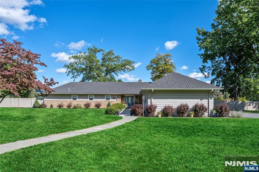 345 Pompton Avenue, Pompton Lakes, NJ 07442