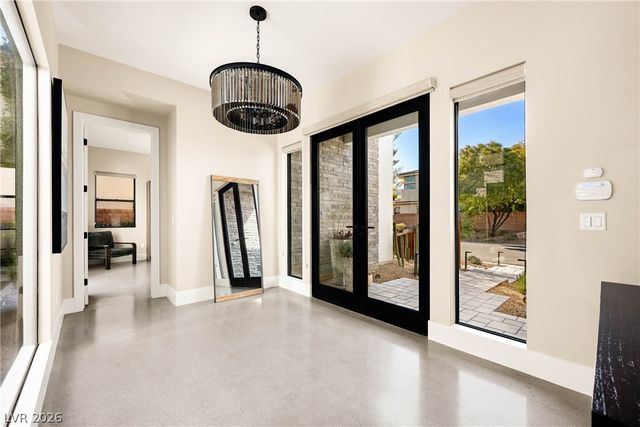 62 Grey Feather Drive, Las Vegas, NV 89135