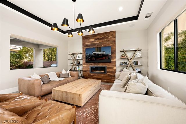 62 Grey Feather Drive, Las Vegas, NV 89135