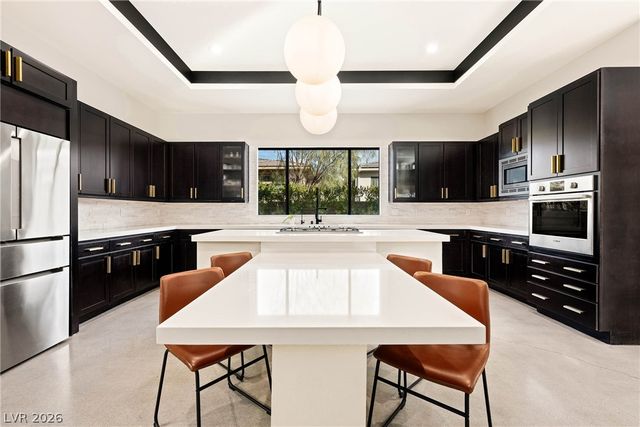 62 Grey Feather Drive, Las Vegas, NV 89135