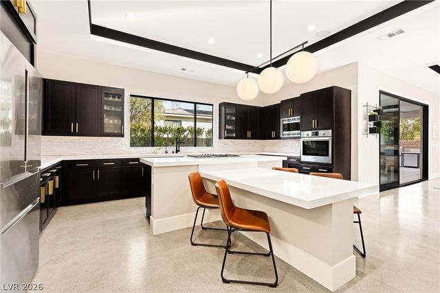 62 Grey Feather Drive, Las Vegas, NV 89135