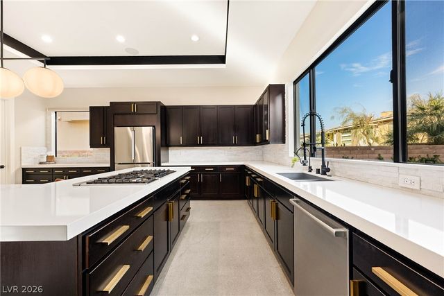 62 Grey Feather Drive, Las Vegas, NV 89135