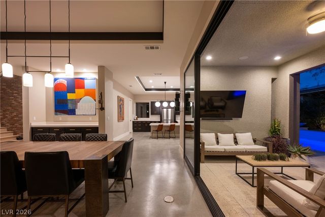 62 Grey Feather Drive, Las Vegas, NV 89135