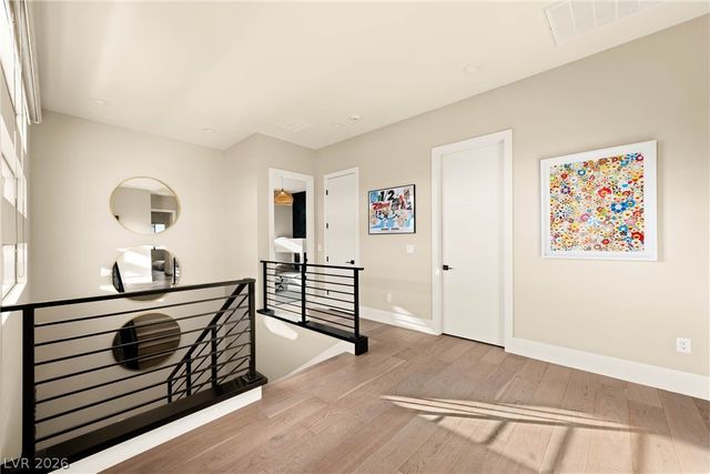 62 Grey Feather Drive, Las Vegas, NV 89135