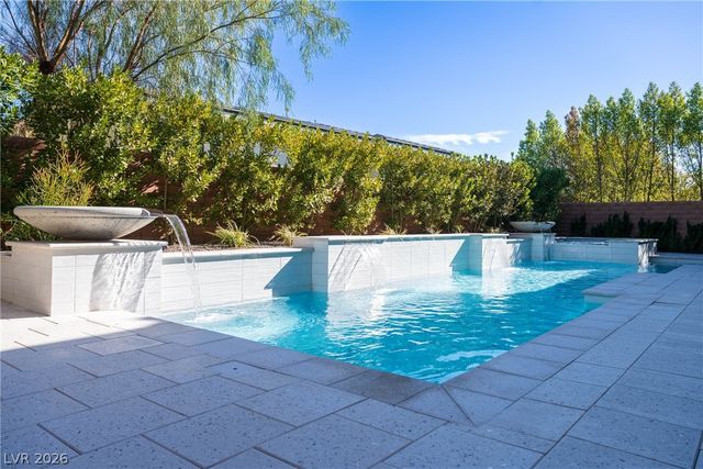 62 Grey Feather Drive, Las Vegas, NV 89135