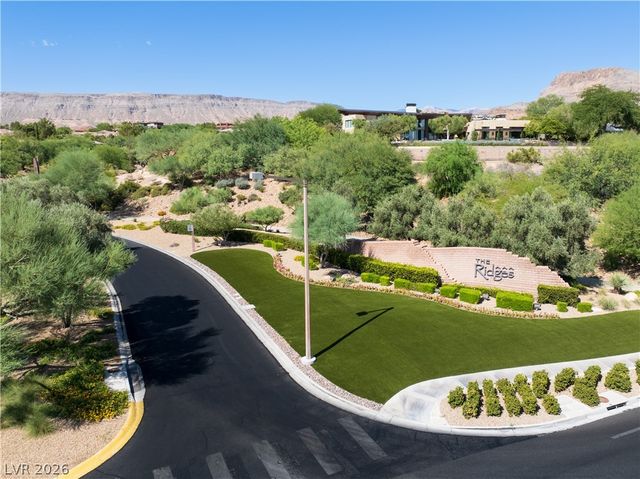 62 Grey Feather Drive, Las Vegas, NV 89135