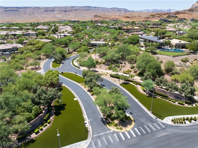 62 Grey Feather Drive, Las Vegas, NV 89135