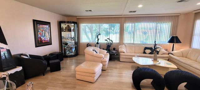 360 Andorra Way, Cathedral City, CA 92234